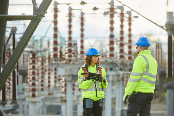 Best Commercial Electrician Services  in Roslyn Estates, NY
